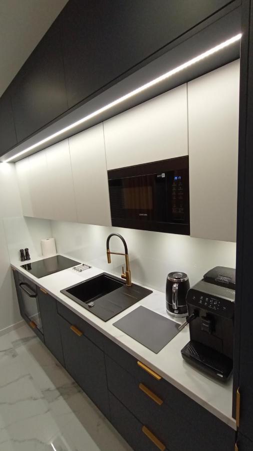 Plaza Tower Apartament, Sauna, Targi 凯尔采 外观 照片