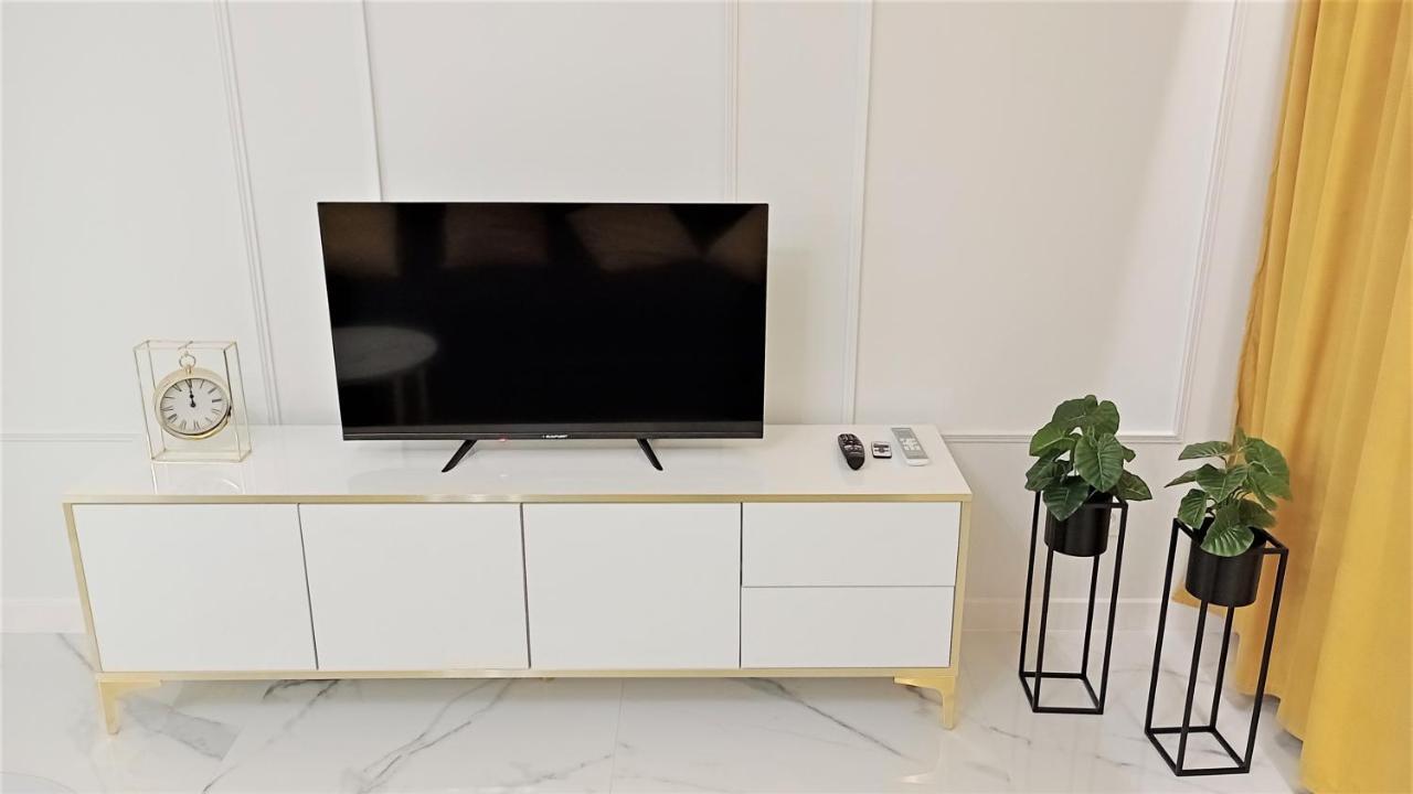 Plaza Tower Apartament, Sauna, Targi 凯尔采 外观 照片